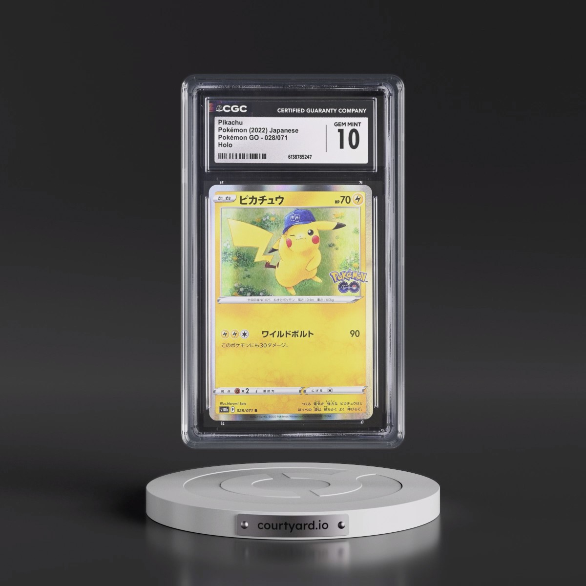 2022 Pokémon GO #028/071 Pikachu - Holo (CGC 10 GEM MINT)