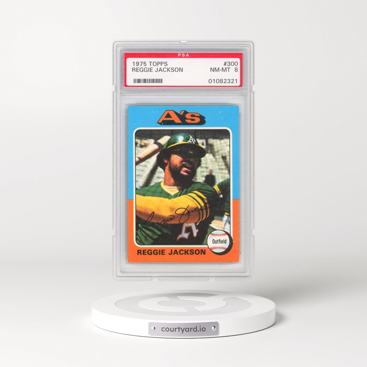 1975 Topps #300 Reggie Jackson (PSA 8 NM-MT)